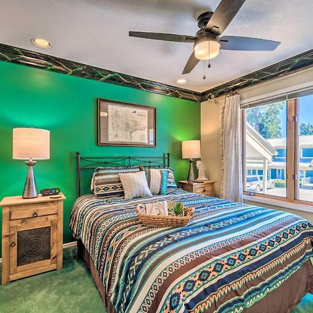 Eclectic Home With Deck 4 Miles To Ski Cloudcroft! Εξωτερικό φωτογραφία